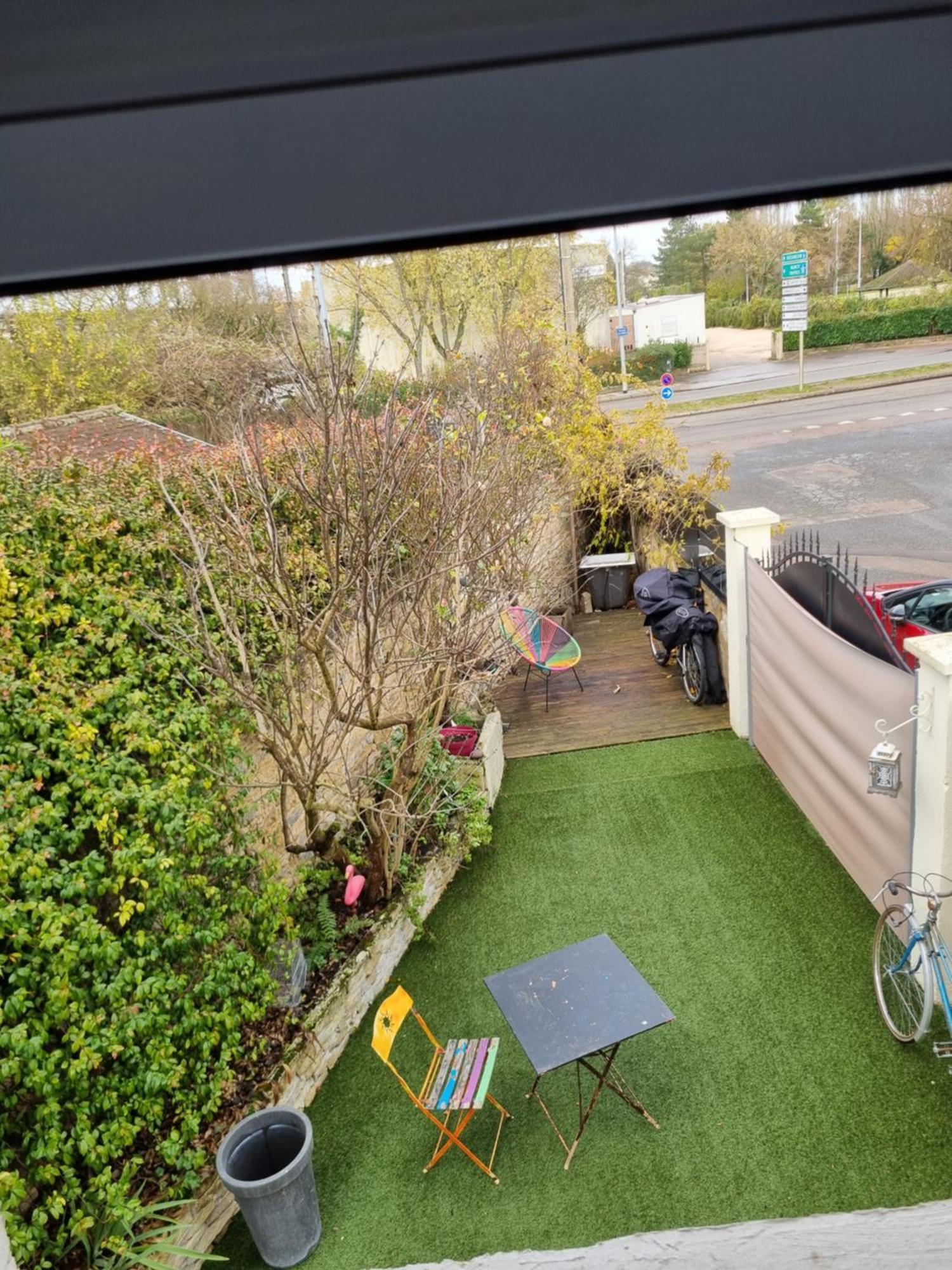 Chez Damdam Et Titi Dijon